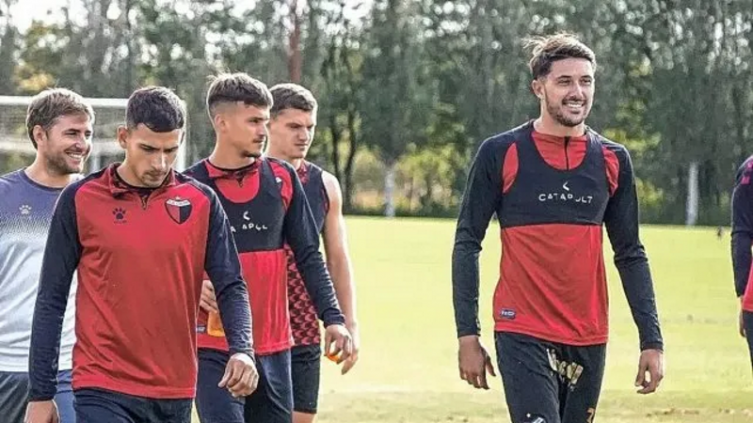 Colón se enfoca en Banfield