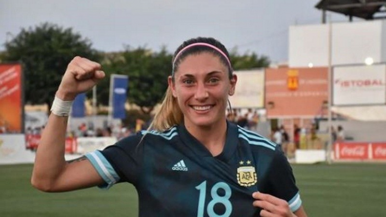Rocío Bueno es la primera futbolista argentina en ser transferida al exterior