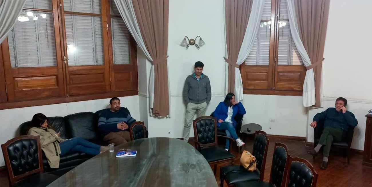 Dirigentes de Festram pasaron la noche en Casa de Gobierno