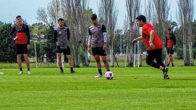 Los jugadores que recuperaría Colón ante Racing