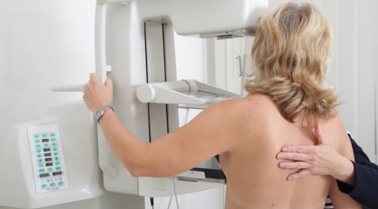 El Día Mundial del Cáncer de Mama se vuelve a postergar