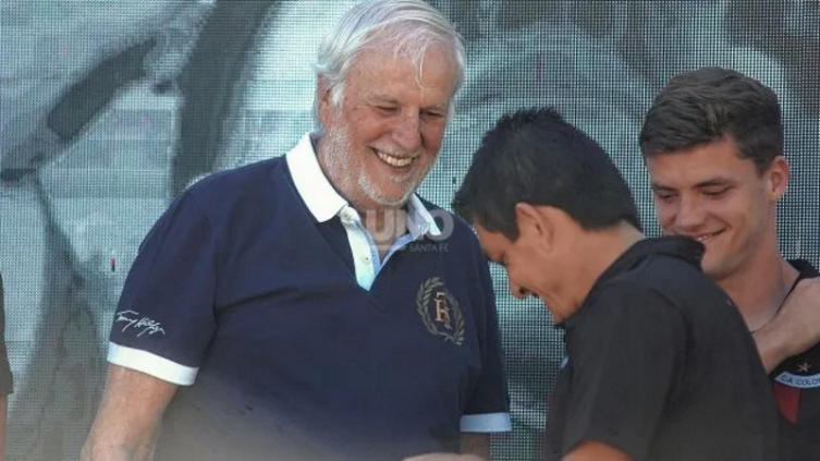 Vignatti hace gestiones para Colón en Buenos Aires