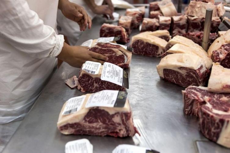 “La carne va a aumentar, hay un trabajo diferente y lo paga Juanita”