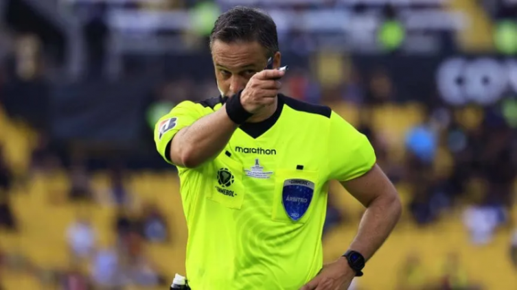Patricio Loustau se retira como árbitro profesional