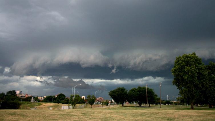 Emiten una alerta amarilla por tormentas para gran parte del país