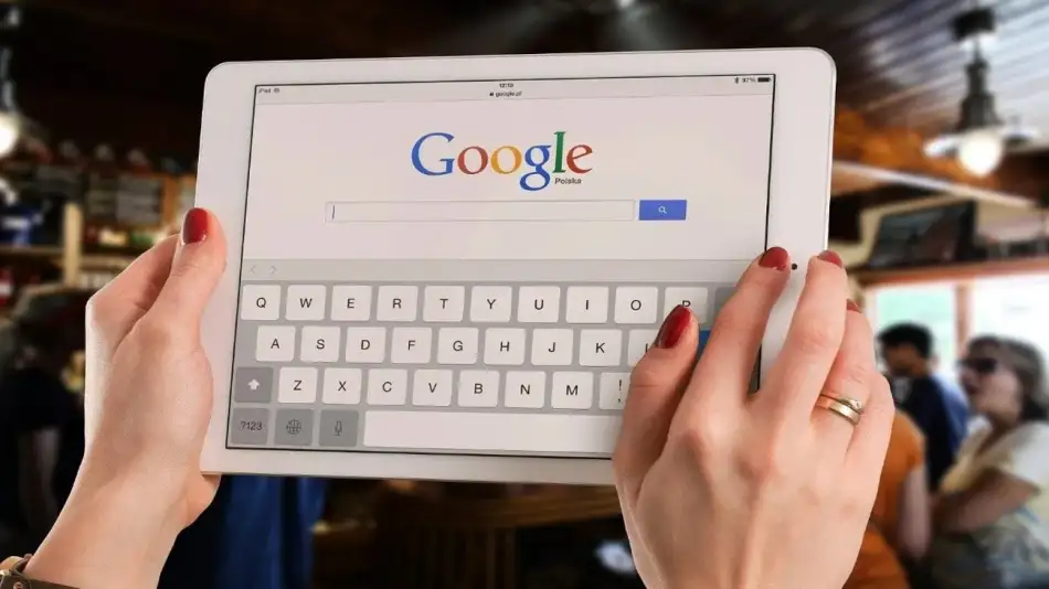 Se entregaron tablets del programa Conectando con Vos