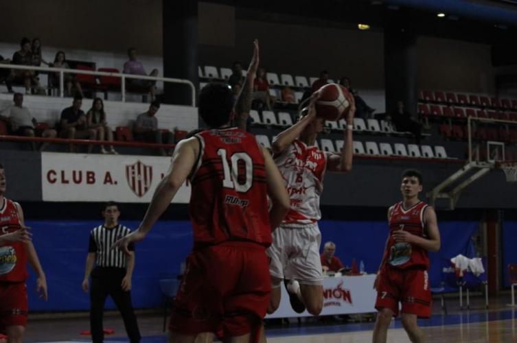 Unión le ganó a Rivadavia y se clasificó al F4 de la Copa Santa Fe