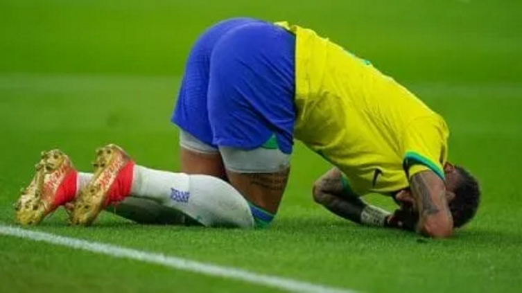 Neymar se lesionó en la victoria de Brasil ante Serbia