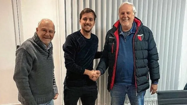 Se activó una clausula para la salida de Bernardi de Colón