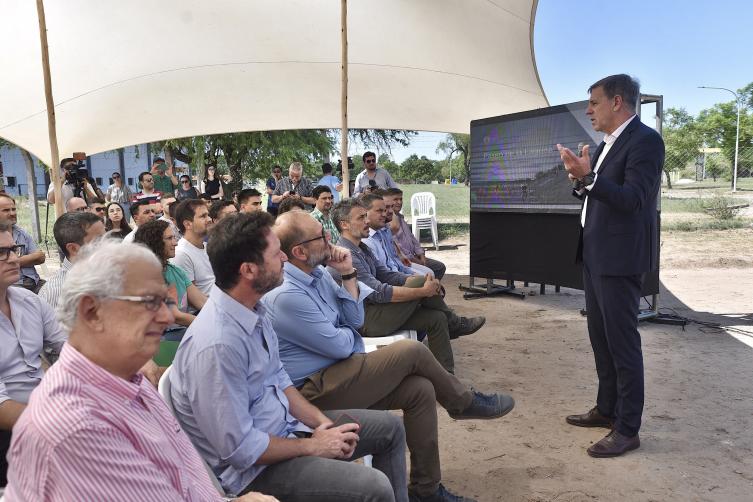 La Municipalidad construirá el Paseo de la Laguna en Costanera Este