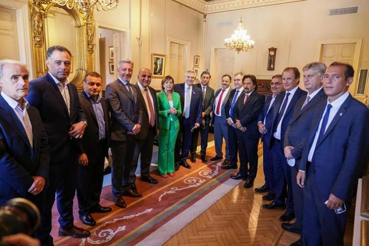 Fernández se reunirá con gobernadores por el pedido de juicio político a Rosatti