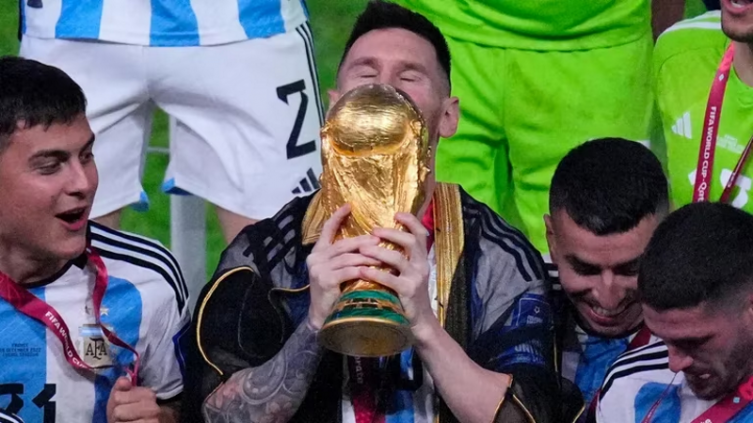PSG sin recibimiento especial a Messi en su primer partido