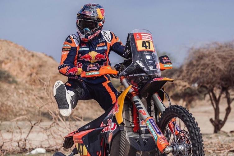 Dakar: Benavides gana la penúltima etapa y definirá mano a mano con Price
