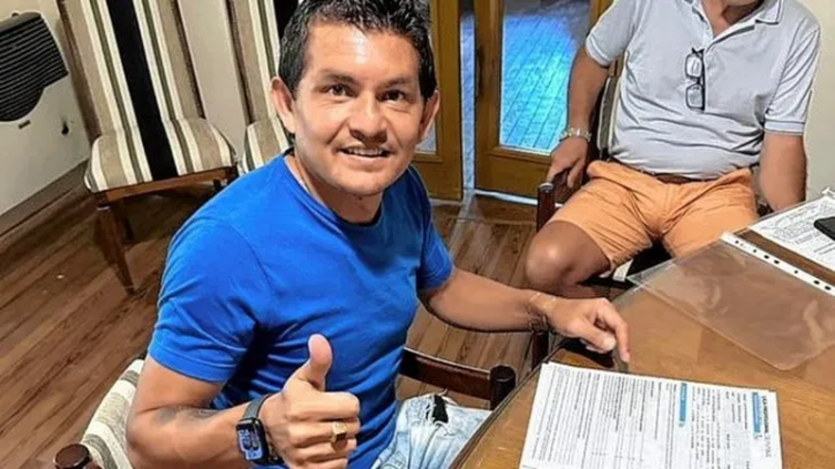 Pulga Rodríguez firmó para jugar en Central Córdoba