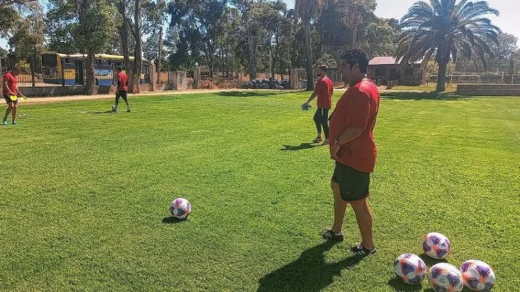 Colón enfocado en el amistoso ante Danubio en Santa Fe