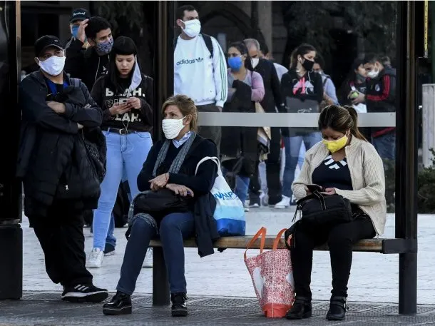 La OMS mantiene el nivel de máximo alerta por la pandemia de Covid-19