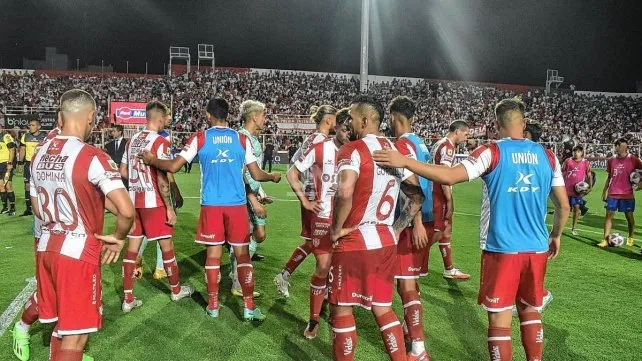 Unión perdió de local ante Instituto