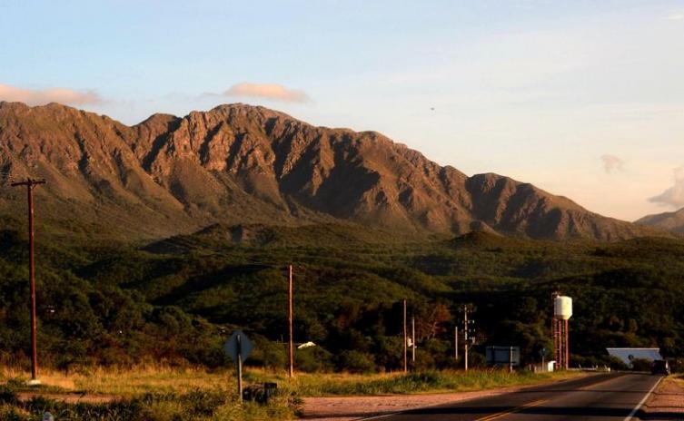Intensa búsqueda de dos jóvenes que subieron al Cerro Uritorco y desaparecieron