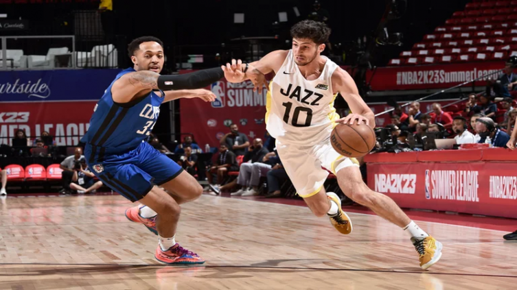 Leandro Bolmaro fue cortado por Utah Jazz