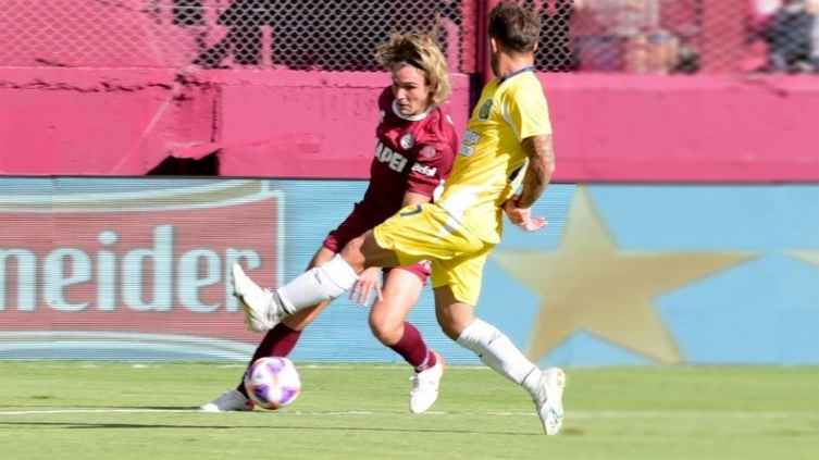 Rosario Central sufrió una dura goleada ante Lanús