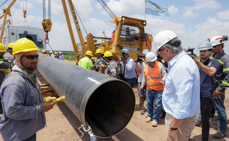 Ratifican que la obra del gasoducto Néstor Kirchner estará lista para el invierno
