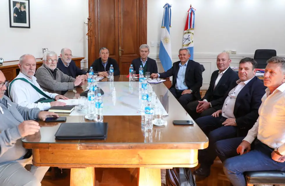 Las paritarias continúan con los gremios de la administración central