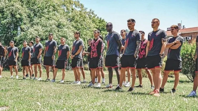 Los citados de Colón para enfrentar a Huracán