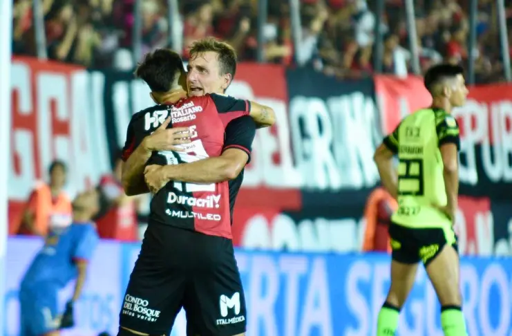 Newell's venció a Barracas Central en Rosario