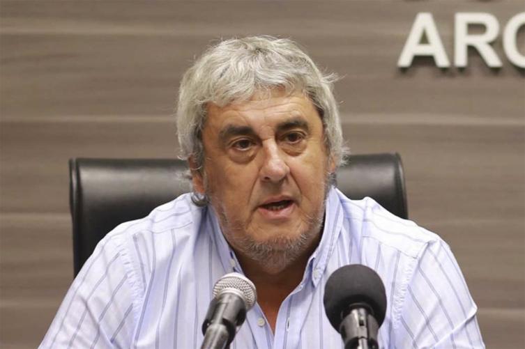 Romero reclama que 
