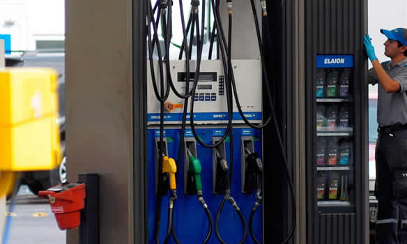Shell aumentó los precios de sus naftas y la super pasó los 200 pesos el litro