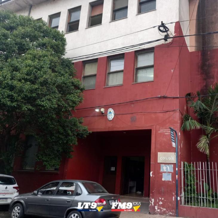 Un alumno del Comercial fue a clases con un arma