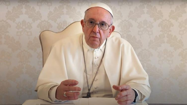 El Papa fue dado de alta y regresó al Vaticano
