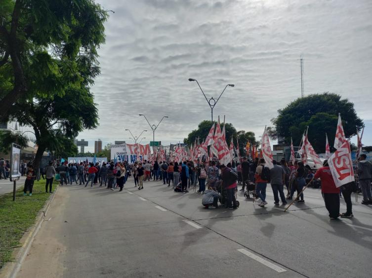 Jornada de protesta de organizaciones sociales frente a Desarrollo Social de la nación