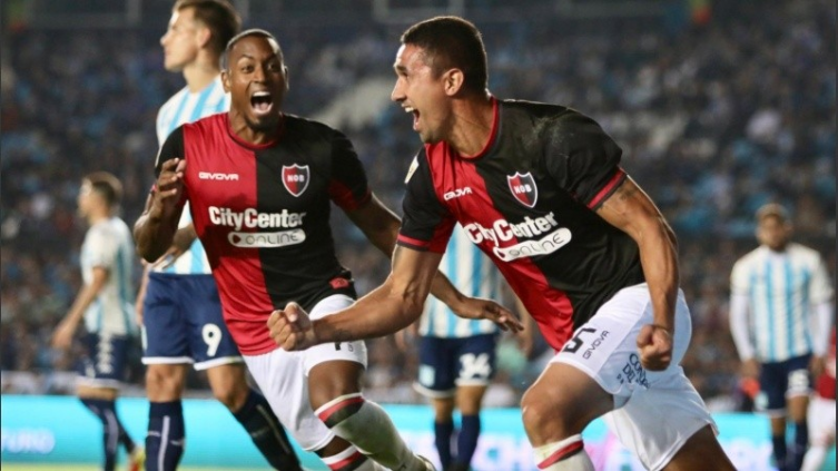 Newell ´s venció a Racing en su primer triunfo de visitante en la Liga
