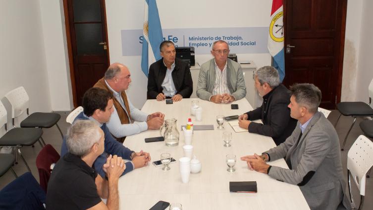Costamagna y Pusineri se reunieron con industriales 