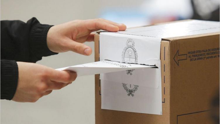 Se vota en Jujuy, Misiones y La Rioja