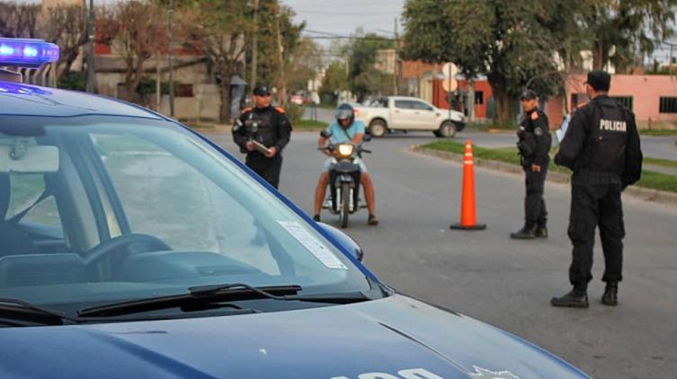 Brilloni prometió intensificar controles en taxis  por la inseguridad