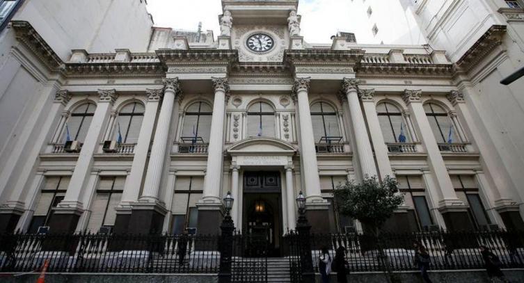 Plazo fijo: el Banco Central sube la tasa al 97%