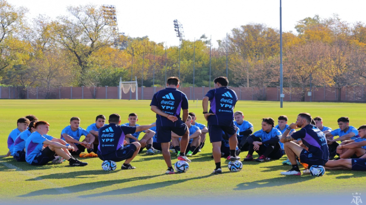 La Selección Sub-20 se prepara para el debut mundialista