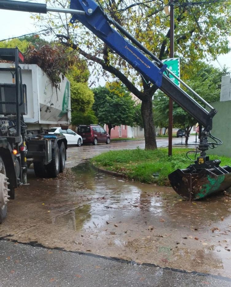 Llovieron 70 milímetros y continúa el alerta por tormentas