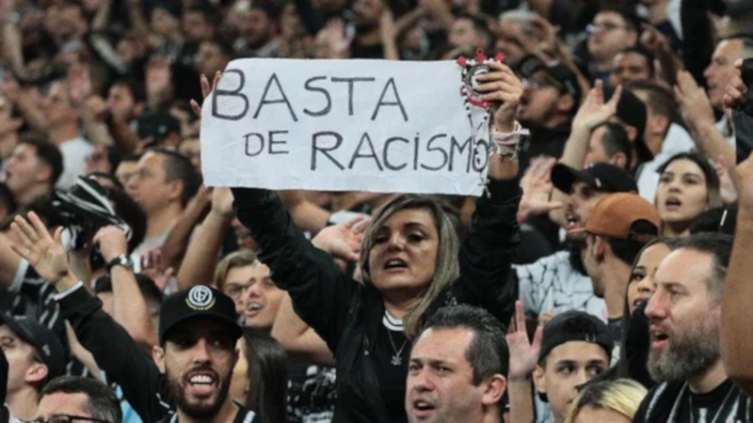 El fútbol sudamericano, firme contra el racismo