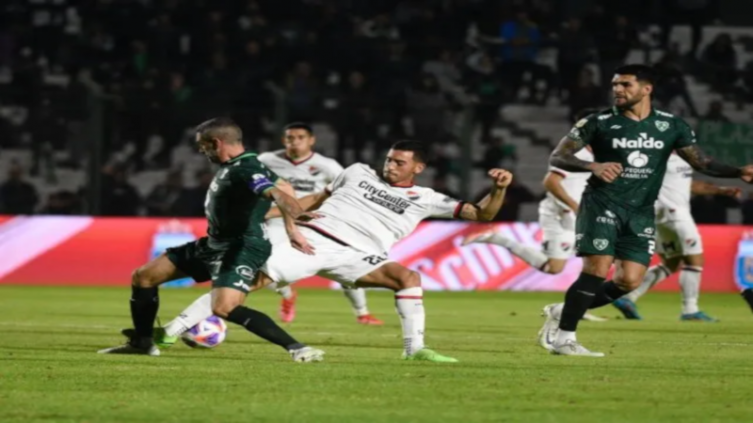Newell ´s y Sarmiento empataron sin goles en Junin