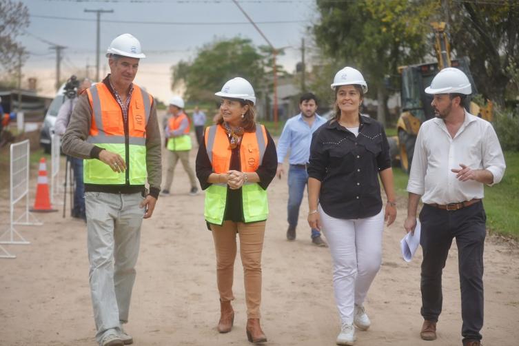 La provincia inició la obra para abastecer de gas natural a Helvecia