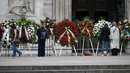 Italia despide a Berlusconi con funerales de Estado y miles de personas en las calles 