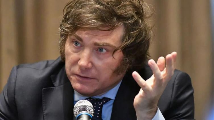 Ahora Milei dice que no se puede levantar el cepo el primer día
