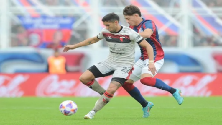Incertidumbre por el futuro de Álvarez en Colón