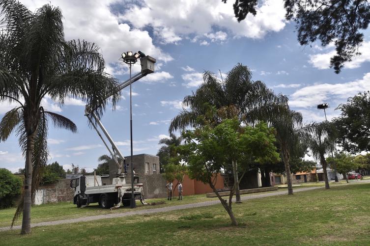 Trabajos de iluminación y bacheo previstos para este viernes