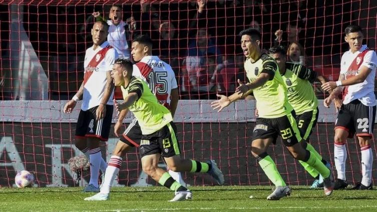 El River alternativo no pudo frente a Barracas Central y perdió 2 a 1