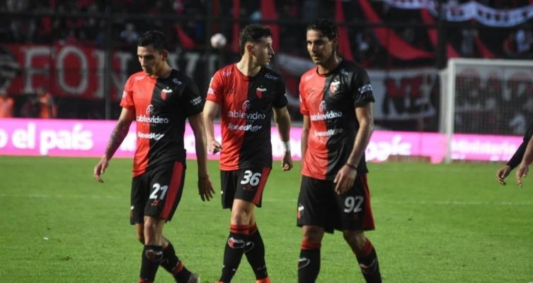 Dura derrota de Colón en su casa: cayó 4 a 0 ante Racing