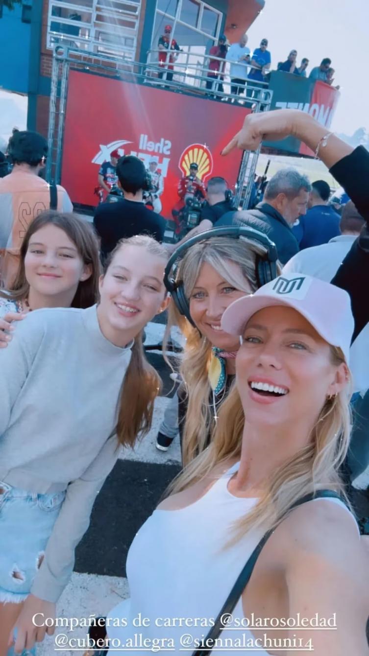El viaje de Nicole Neumann junto sus hijas Sienna y Allegra, en medio del conflicto con Indiana Cubero